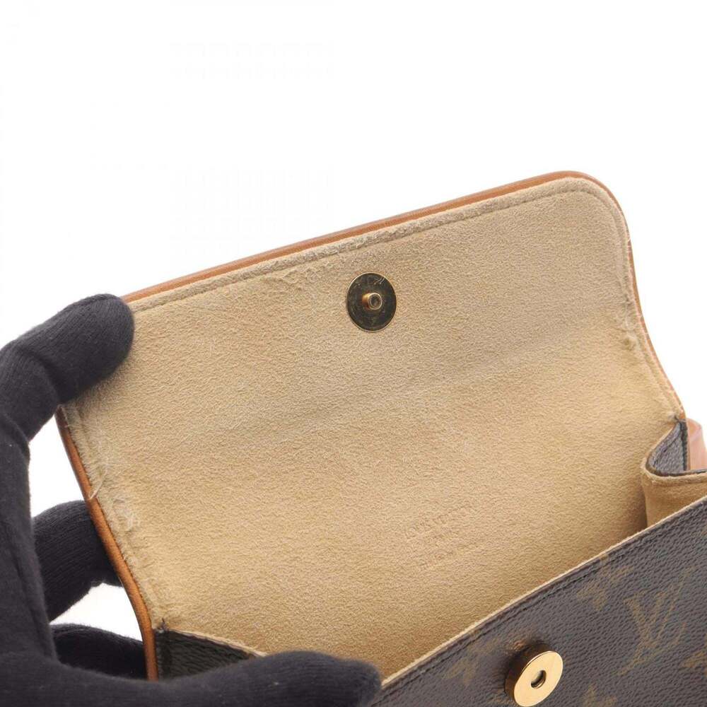 LOUIS VUITTON Authentic Brown Monogram Leather Pochette Fanny Pack - Picture 6 of 13
